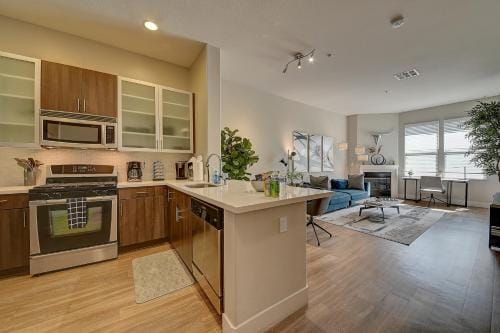 Penthouse One Bedroom Garden View Condo by UCLA Hotel in Westwood