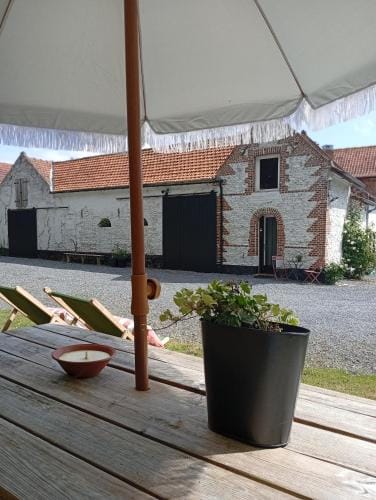 Cottage Montreuil-sur-mer Petit dejeuner inclus Hotel in Hauts-de-France