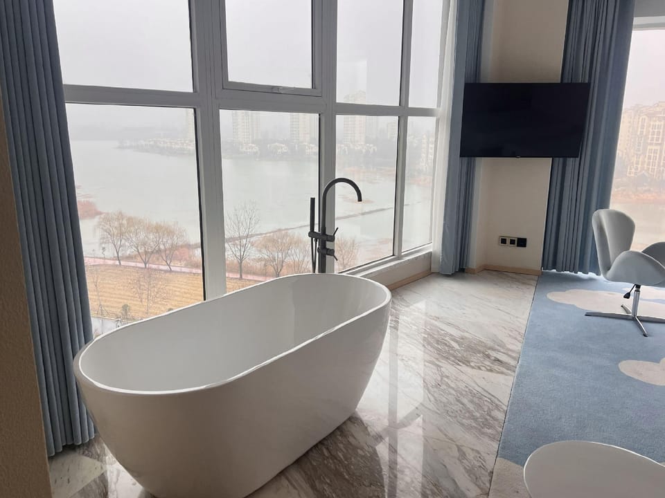 Lake Resort Hotel  Tianle  Jiangyang Hotel in Nanjing