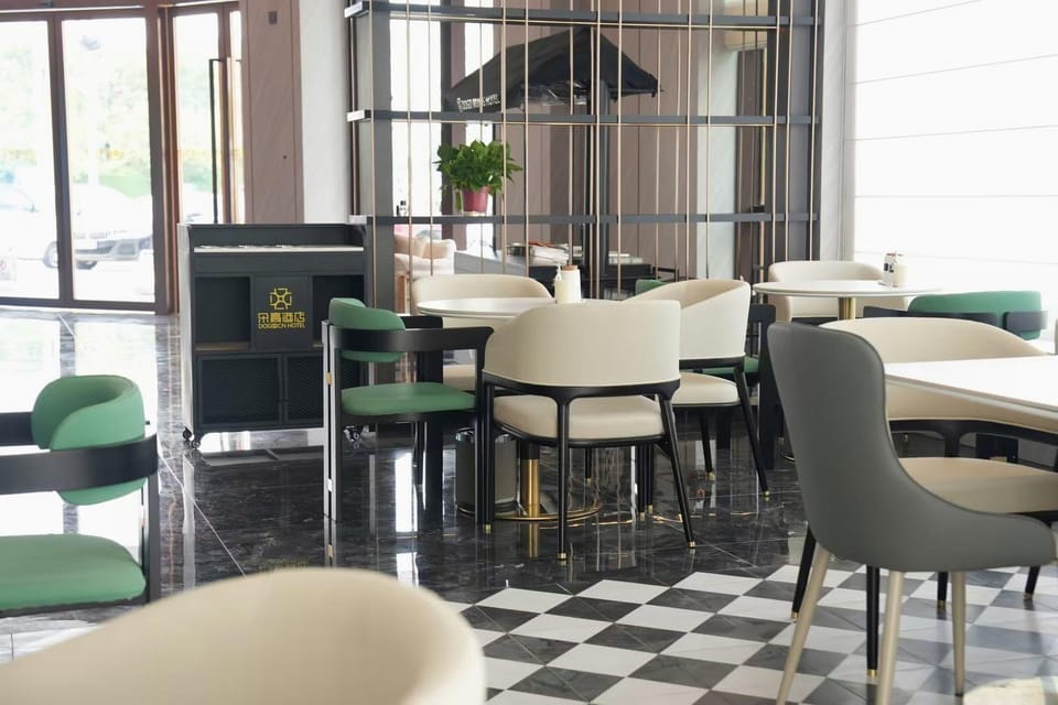Duo Gao find the Border Hotel (Cixi City West Yintai City Hotel) Hotel in Zhejiang
