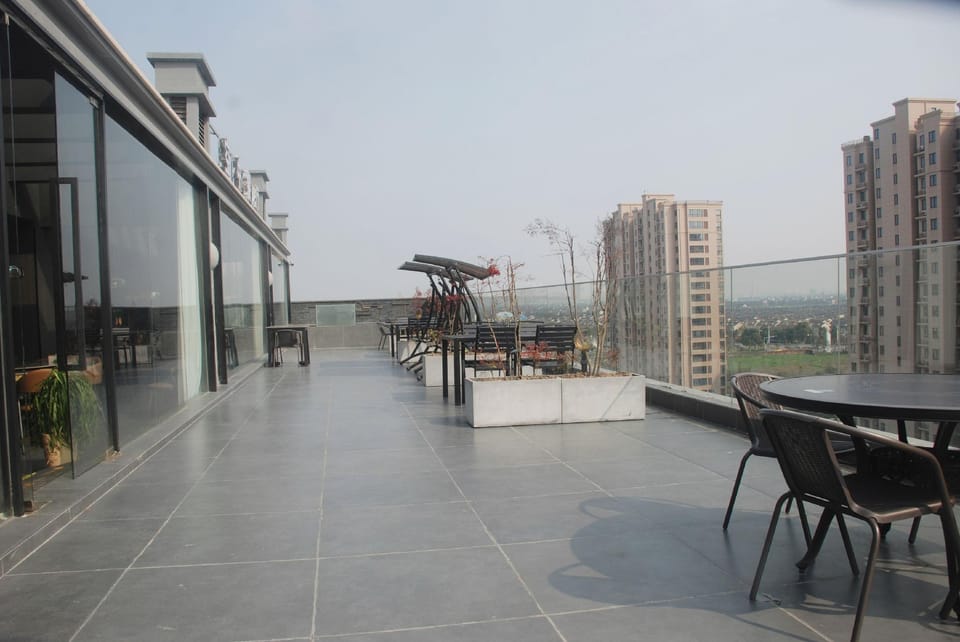 Junya Hotel (Jiaxing Pinghu Xincang Branch) Hotel in Shanghai