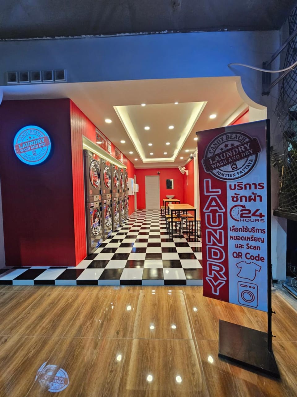 Candy Beach Seaview Jomtien Hotel in Pattaya City