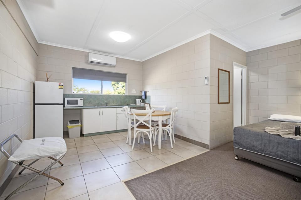 Hillview Motel Charters Towers QLD Motel in Charters Towers