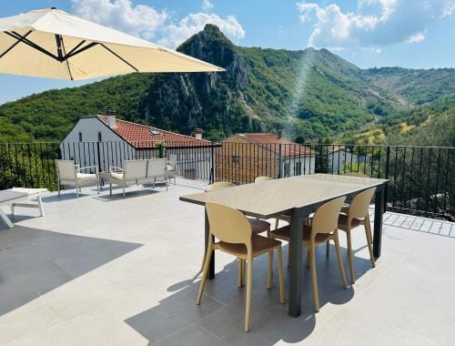 Pennadomo Climbing House Hotel in Molise, Italy