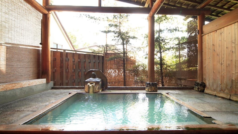 Nushiyu Ryokan Hotel in Nagano Prefecture