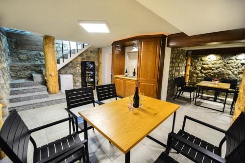 Hit Hot House Hotel in Blagoevgrad Province
