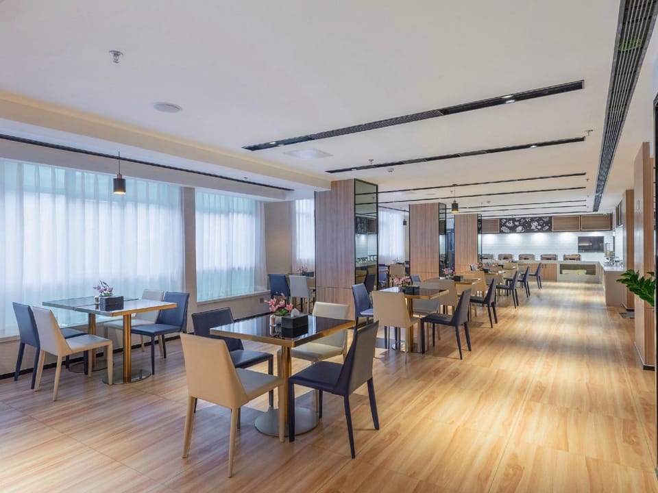 Echarm Hotel Guangzhou Taikoo Hui Huashi Metro Station Hotel in Guangzhou