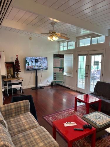 Olive Startup House Hotel in Mountain View