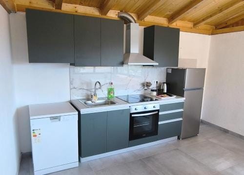 4star Room 'Kata' - with private bathroom and free air-conditioned summer kitchen Hotel in Dubrovnik-Neretva County