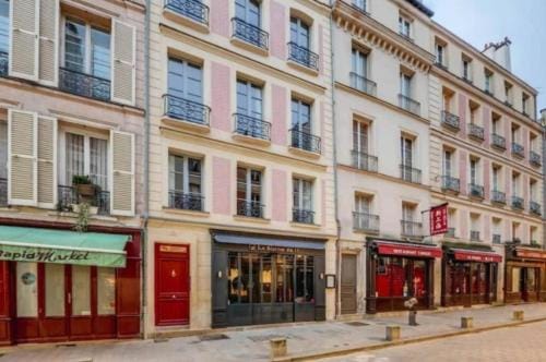 Géranimus Versailles: Notre-Dame Hotel in Versailles