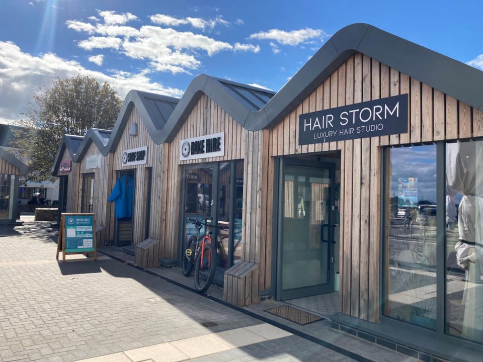 Harbour Stays - The Marine Centre, Saundersfoot Harbour, SA69 9HE Hotel in Saundersfoot
