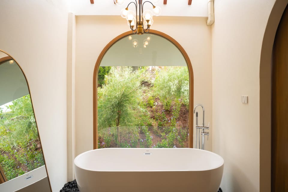 Bathtub