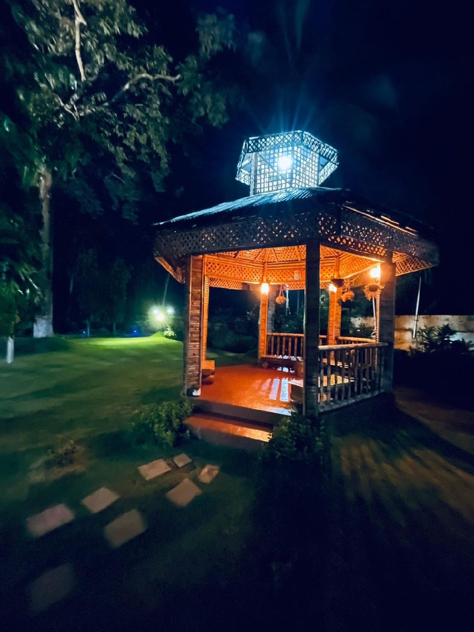 Saraswatipur Tea resort Hotel in West Bengal
