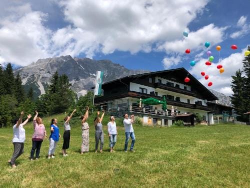 Kraftplatz am Dachstein - Herold - fur Ruhesuchende und sportlich Aktive Hotel in Schladming