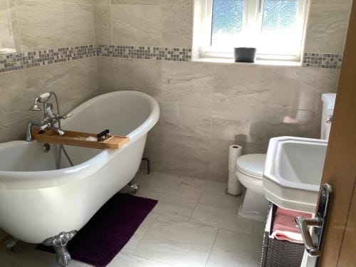 Two Bedrooms, One Super King Room & One Double Room, plus Sofa Beds & Cot with Private Bathroom for  Hotel in Wales