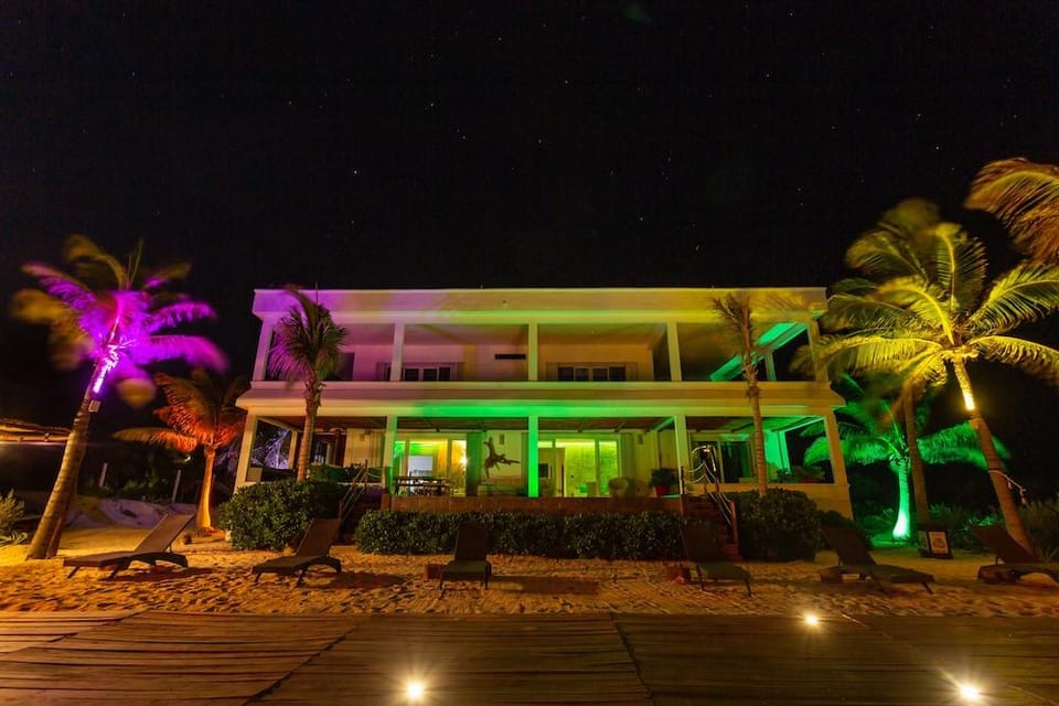 Villa Isla Blanca Hotel in Cancun