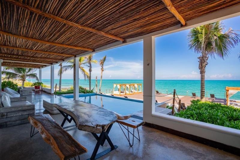 Villa Isla Blanca Hotel in Cancun