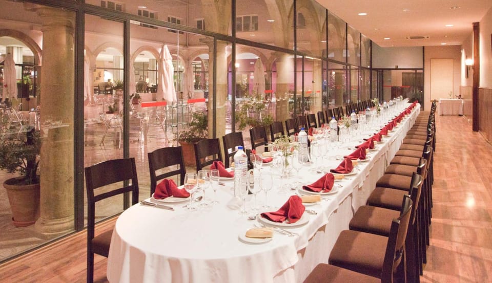 Banquet hall
