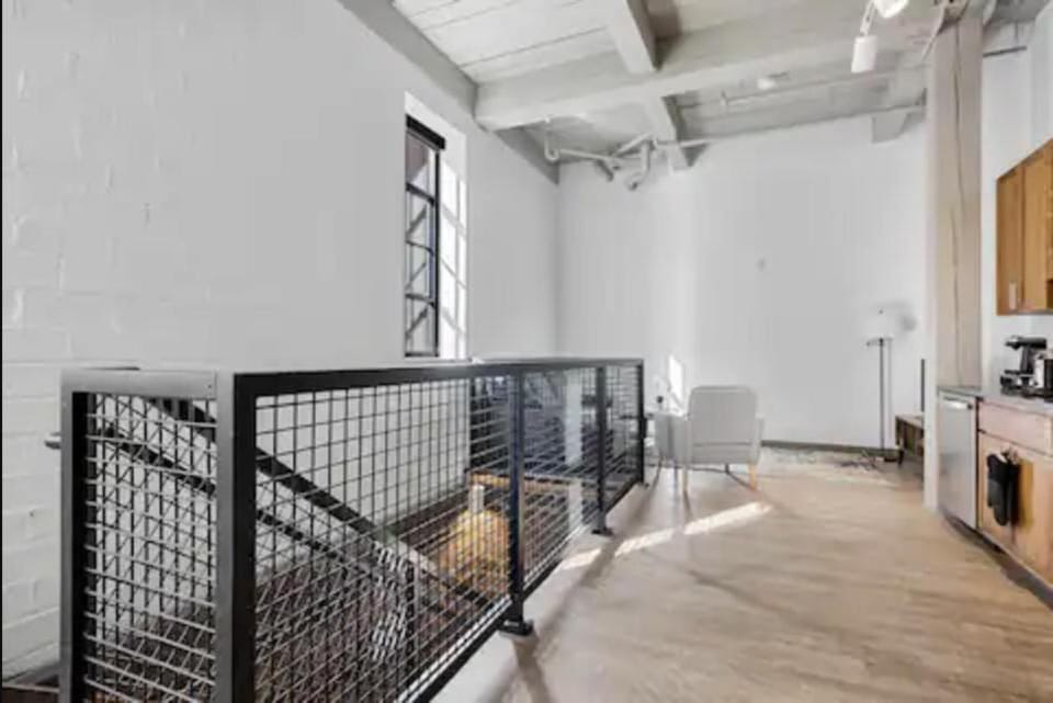 2125 Superior Living Hotel in Cleveland Heights