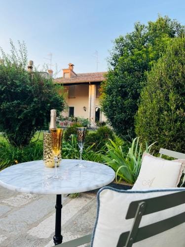 Maison Jardin Hotel in Province of Brescia