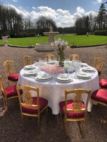 Le Chateau des Reves de la Ferte Fresnel Hotel in Normandy