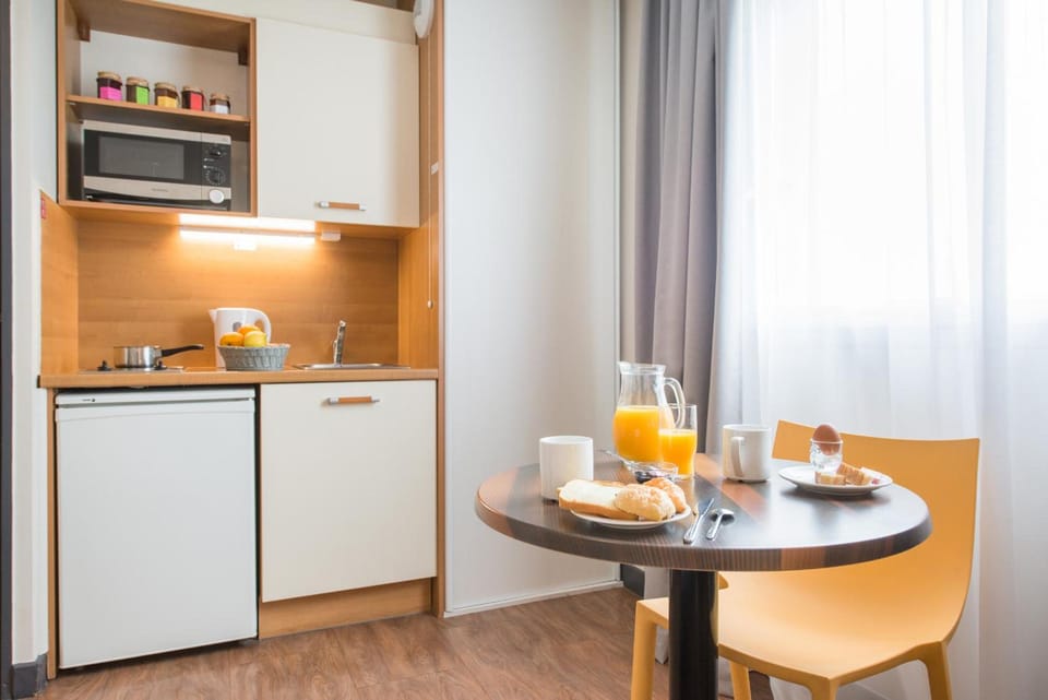 Comfort Aparthotel Saint-Nazaire Les Portes de l Ocean Hotel in Saint-Nazaire