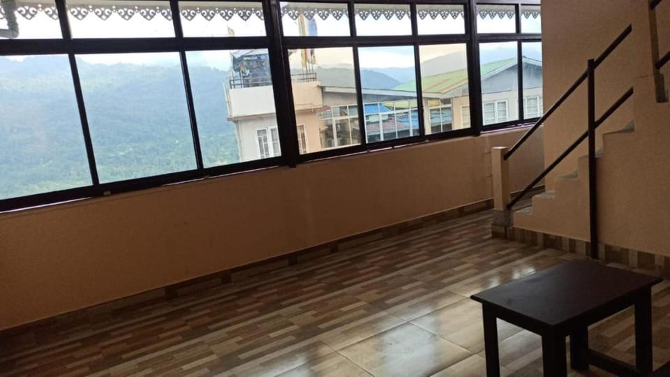 Goroomgo Sonar Tori Gangtok Hotel in India