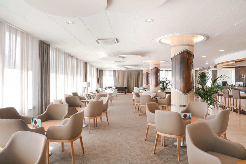 Bar/lounge