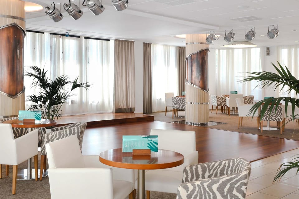 Bar/lounge