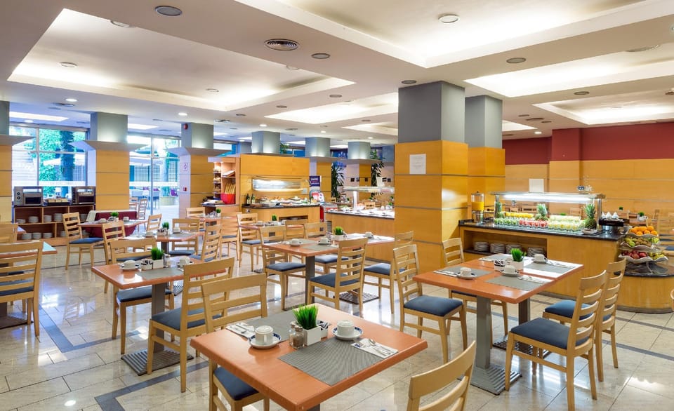 Sol Port Cambrils Hotel in Cambrils
