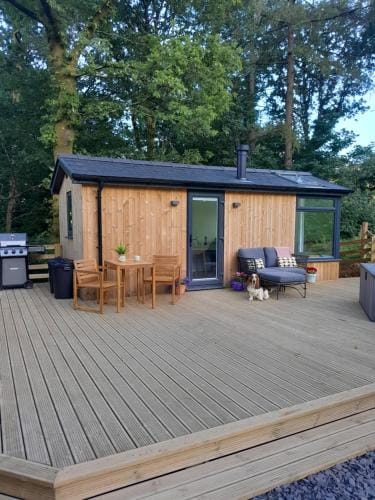 Ty Nant Gwenyn Lodge in Wales