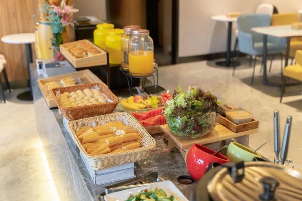 New Century Manju Hotel Hangzhou Xiaoshan Airport Nanyang Hotel in Hangzhou