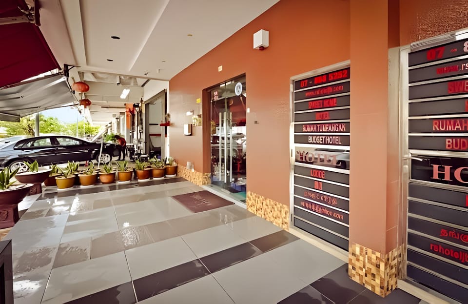 RS Hotel Desa Cemerlang Johor Jaya Hotel in Johor Bahru