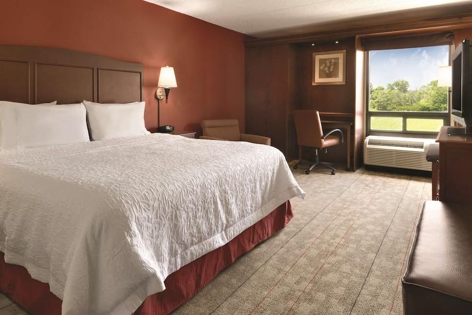 Hampton Inn Cincinnati/Kings Island Hotel in Mason