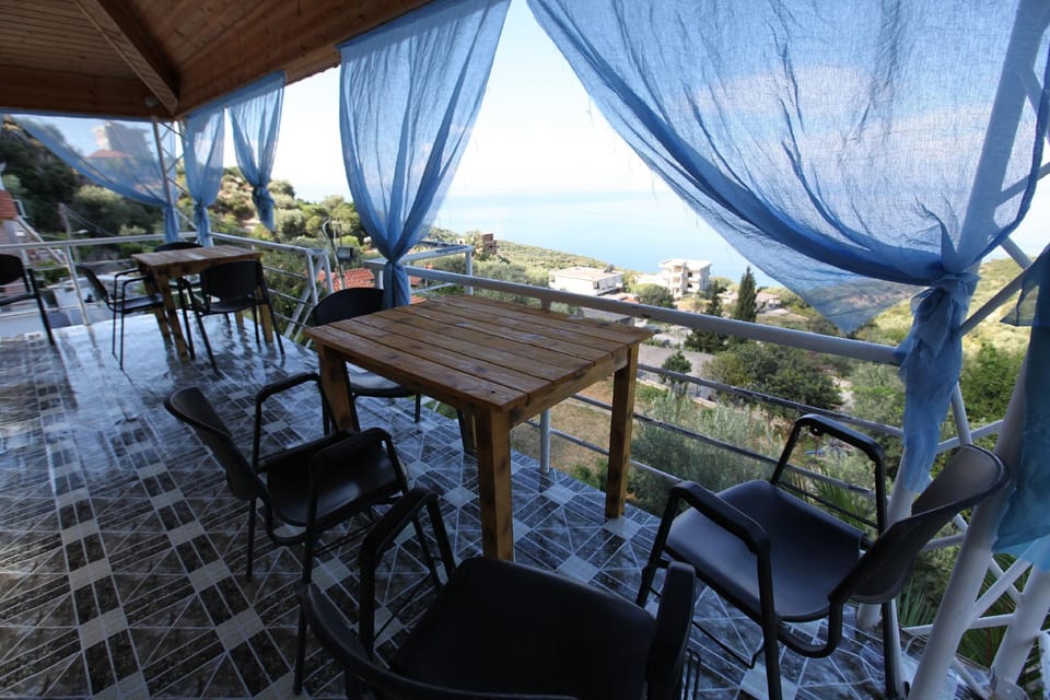 Vila Riza Veliu Hotel in Vlorë County, Albania