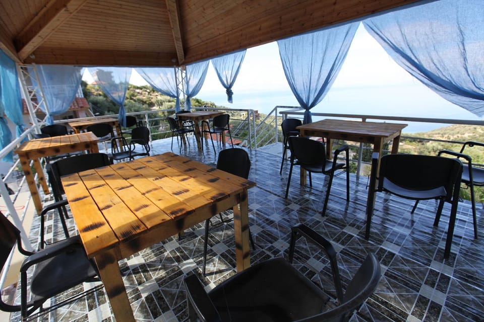 Vila Riza Veliu Hotel in Vlorë County, Albania