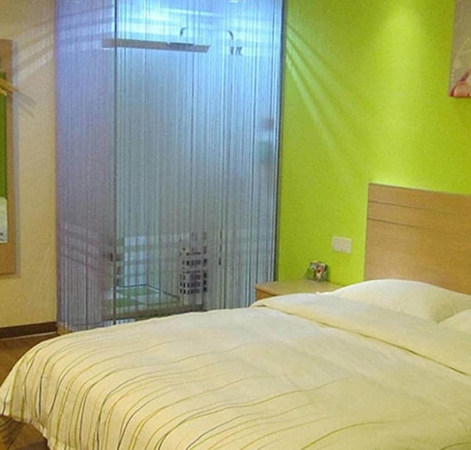 Heng 8 Hotel Tonglu South Yingchun Road Hotel in Hangzhou