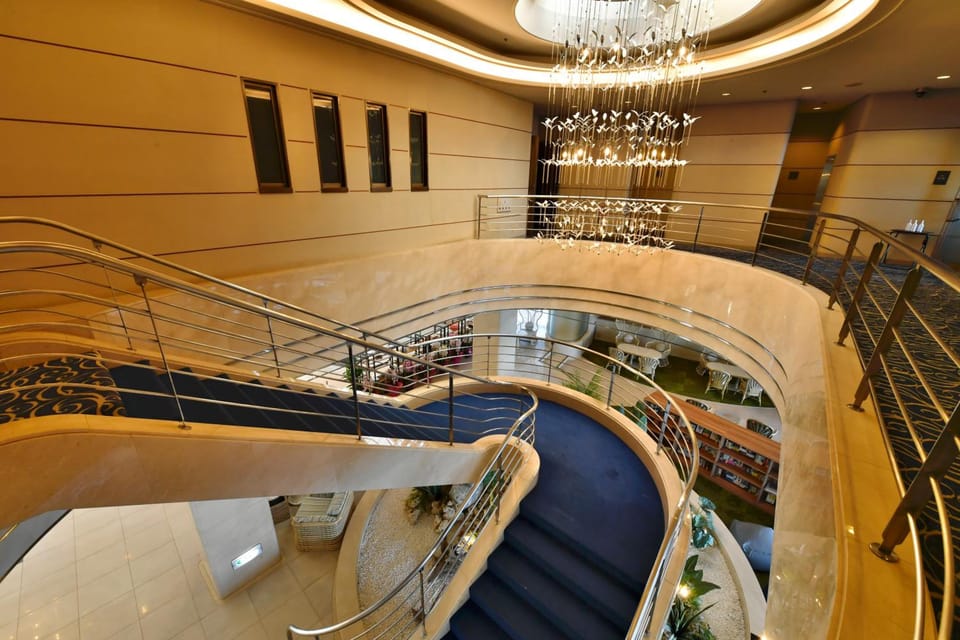 The Gran Resort Elegante Shirahama Hotel in Japan