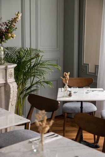 Le Charmant Hotel Hotel in Saint-Denis, France