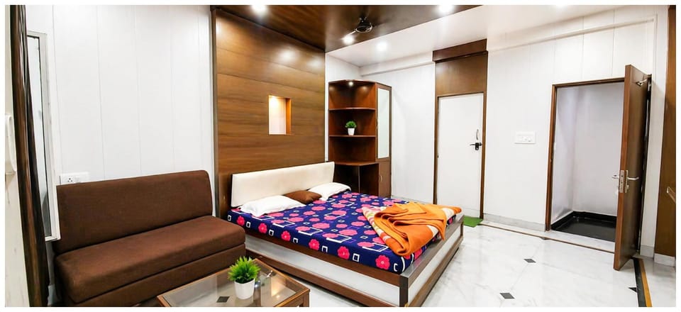 Goroomgo Divya Garhwal Rishikesh Hotel in Rishikesh