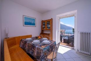 Dogana Best Lake View Hotel in Nago–Torbole
