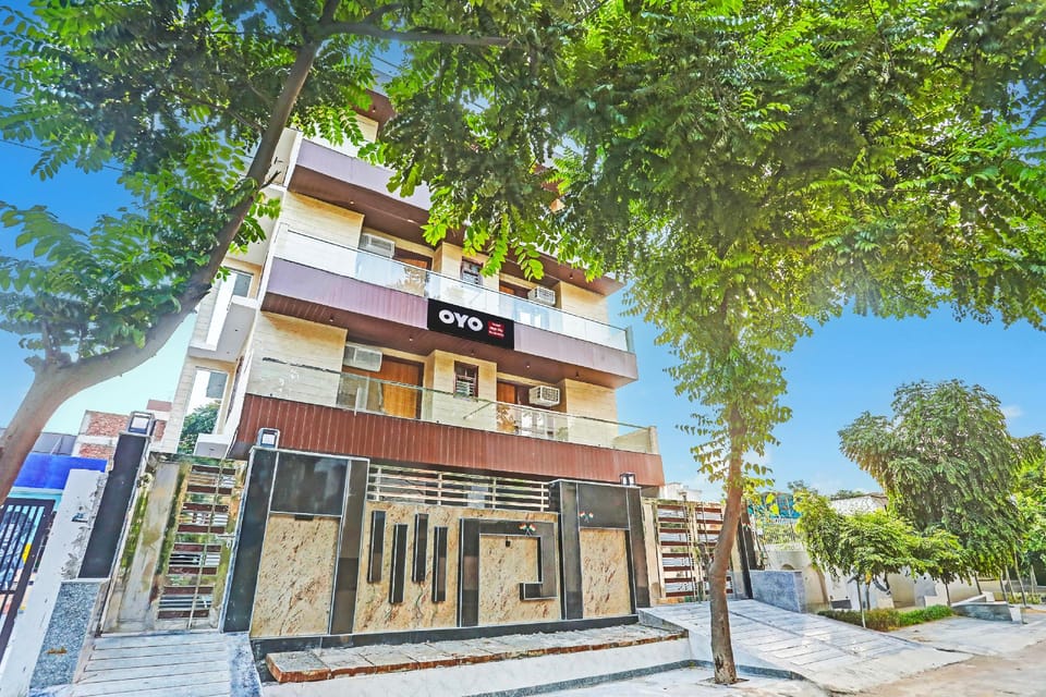 Hotel O High Sky Residency Hotel in Noida
