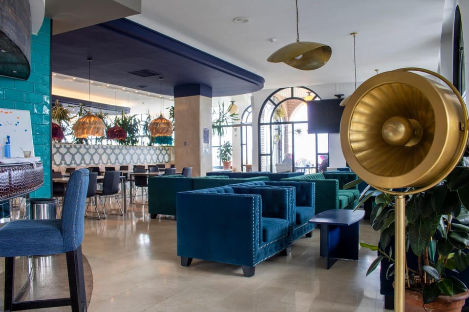 Bar/lounge