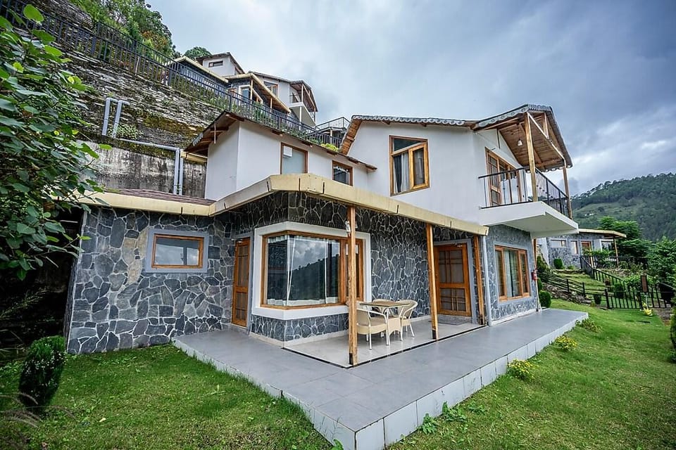 Friendship Lane  Hotel in Uttarakhand