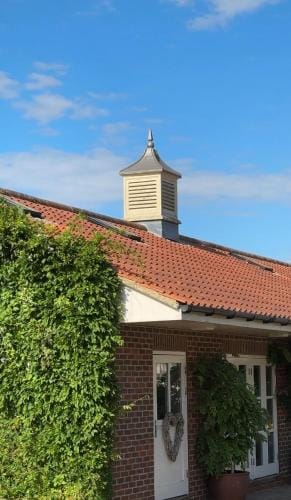 Wellsprings Farm - Self-catering studio with private garden Hotel in England