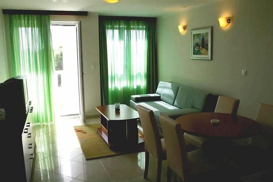 Aparthotel Astoria Hotel in Šibenik-Knin County, Croatia