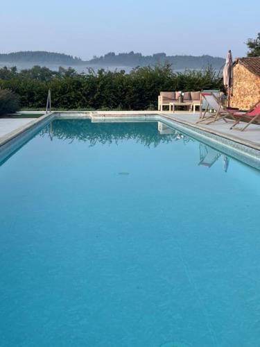 Chateau de GRANDVAUX Hotel in Bourgogne-Franche-Comté