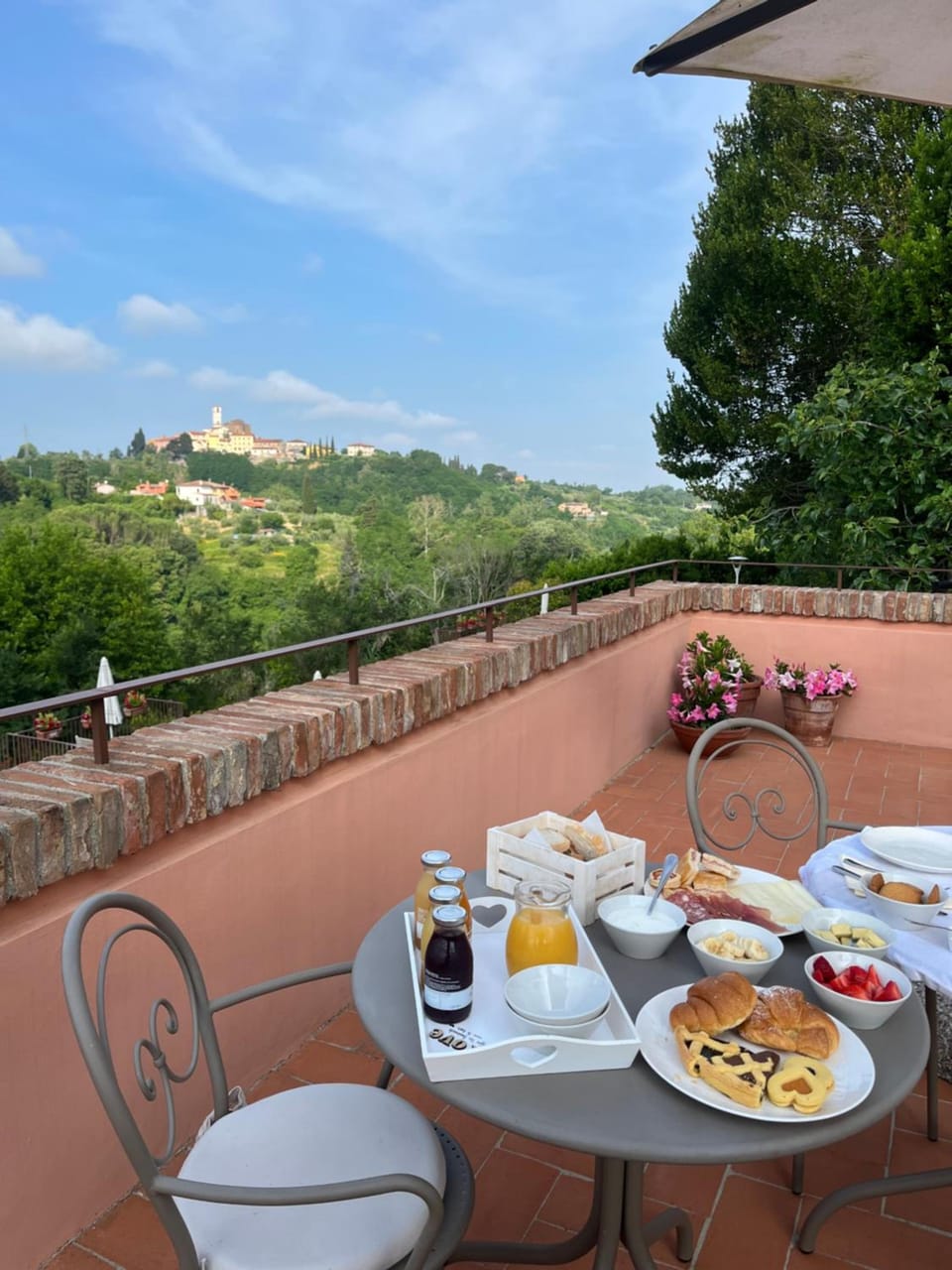 Agriturismo Due Comuni Hotel in Tuscany