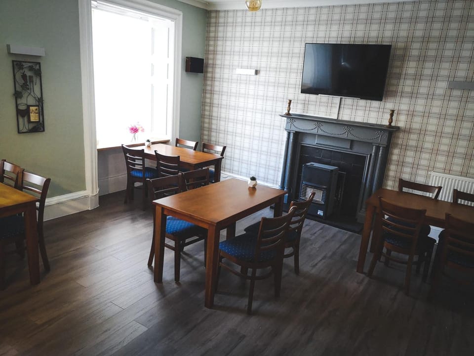 George and Abbotsford Inn in England