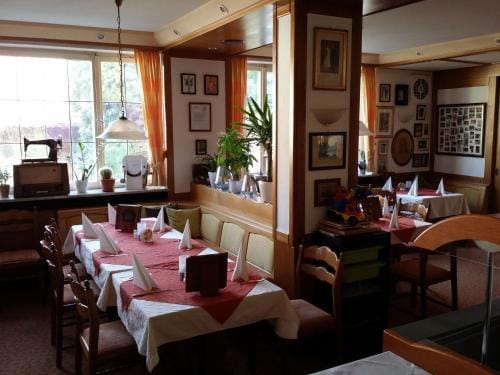 Hotel-Landgasthof Gruner Baum - Dittigheim Hotel in Tauberbischofsheim